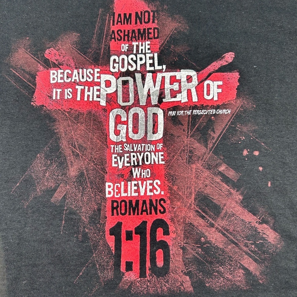 Christian Romans 1:16 Cross Graphic T-Shirt Black Gildan Size L Faith Tee NWT - Picture 4 of 10